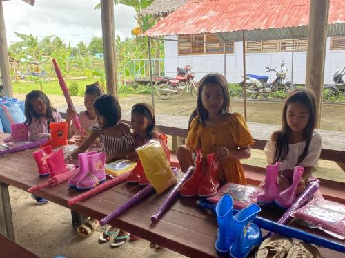 03012024-Mahayahay-Sponsored-Kids-Releasing-of-Supplies-Q1-12